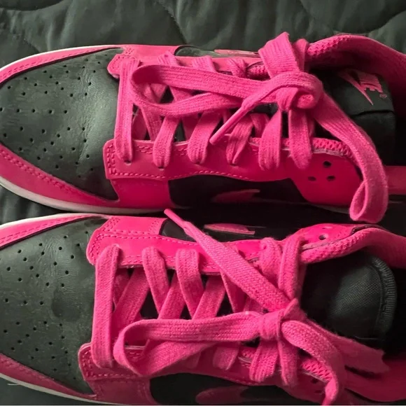 NEW Nike womens Dunk Low - Picture 1 of 5